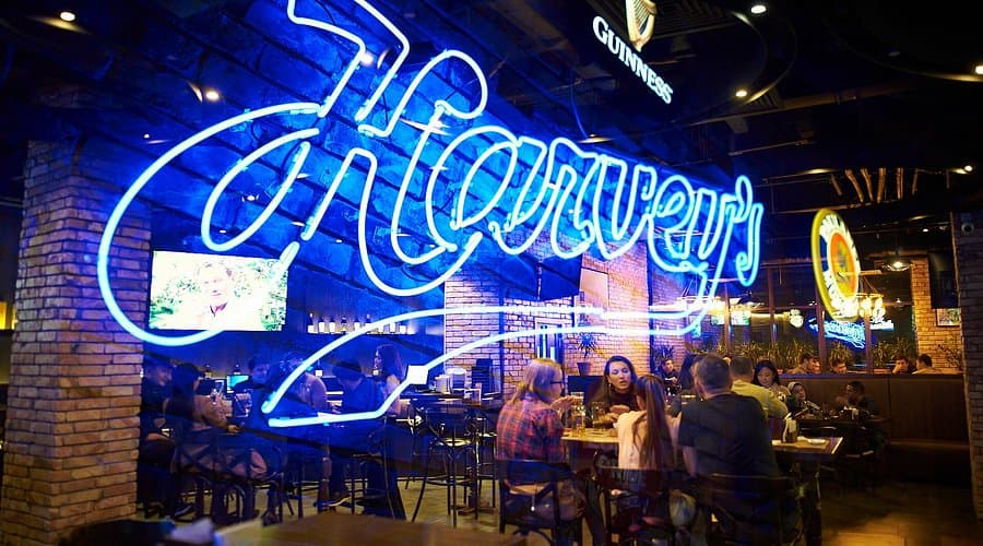 Harvey's Pub & Grill